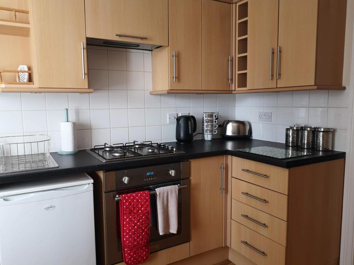 Coastal Escape Deal - 2 Bedroom House -Short Lets & Serviced Accommodation מראה חיצוני תמונה