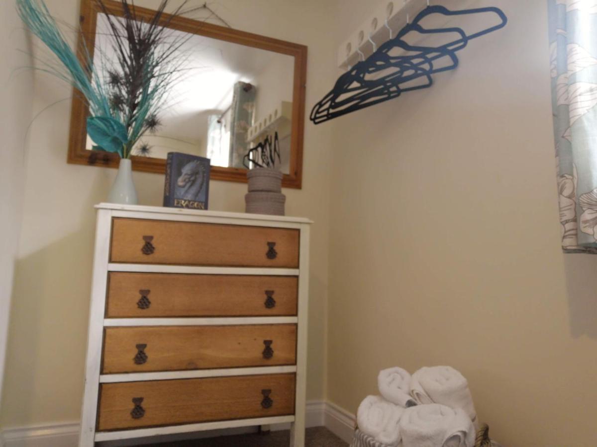 Coastal Escape Deal - 2 Bedroom House -Short Lets & Serviced Accommodation מראה חיצוני תמונה